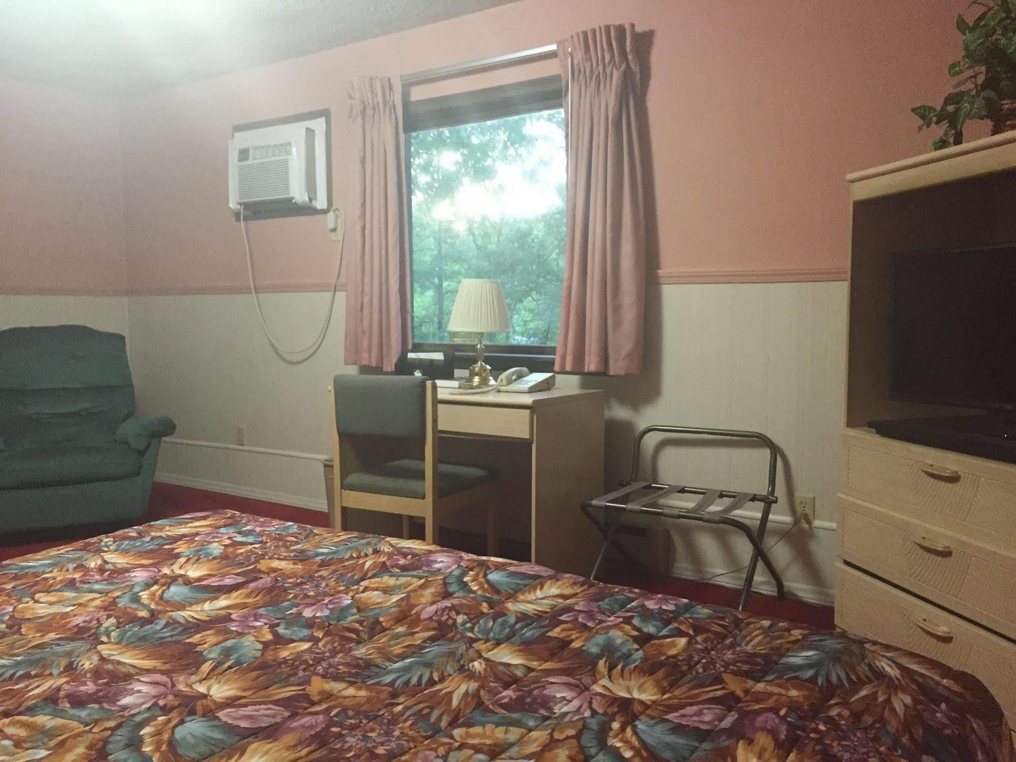 Carlin Villa Motel Carlinville Buitenkant foto